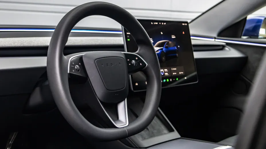 TESLA Model 3 3 Long Range AWD