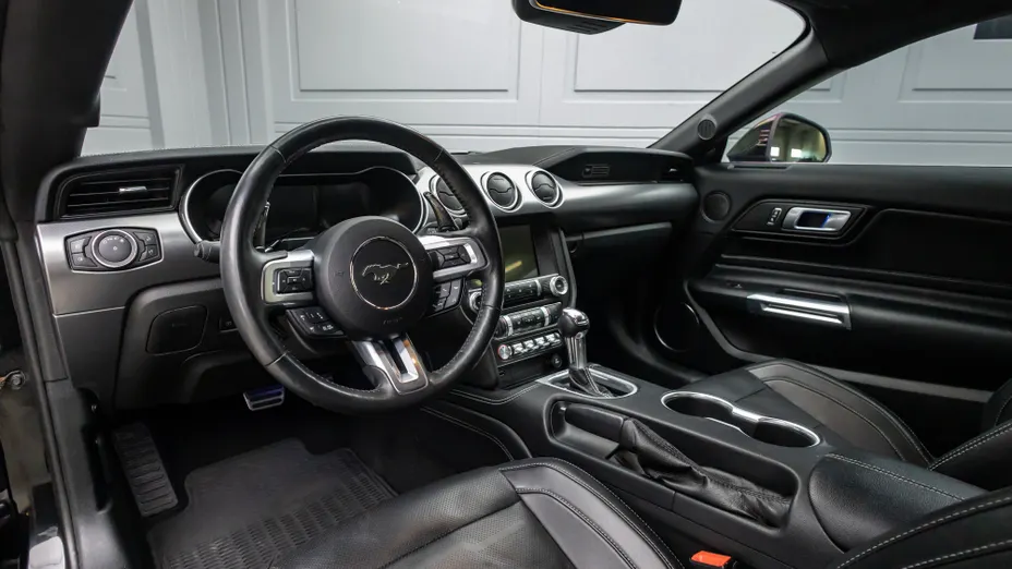 FORD Mustang Mustang 5.0 V8 GT aut