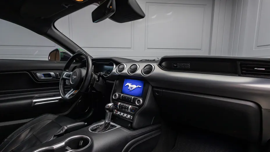 FORD Mustang Mustang 5.0 V8 GT aut