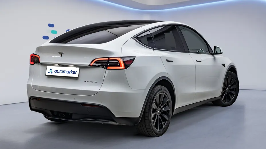 TESLA Model Y Y Long Range AWD