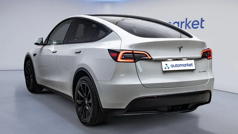 TESLA Model Y Y Long Range AWD
