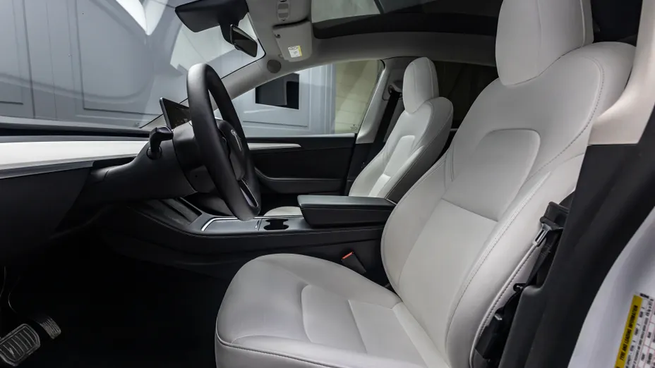 TESLA Model Y Y Long Range AWD