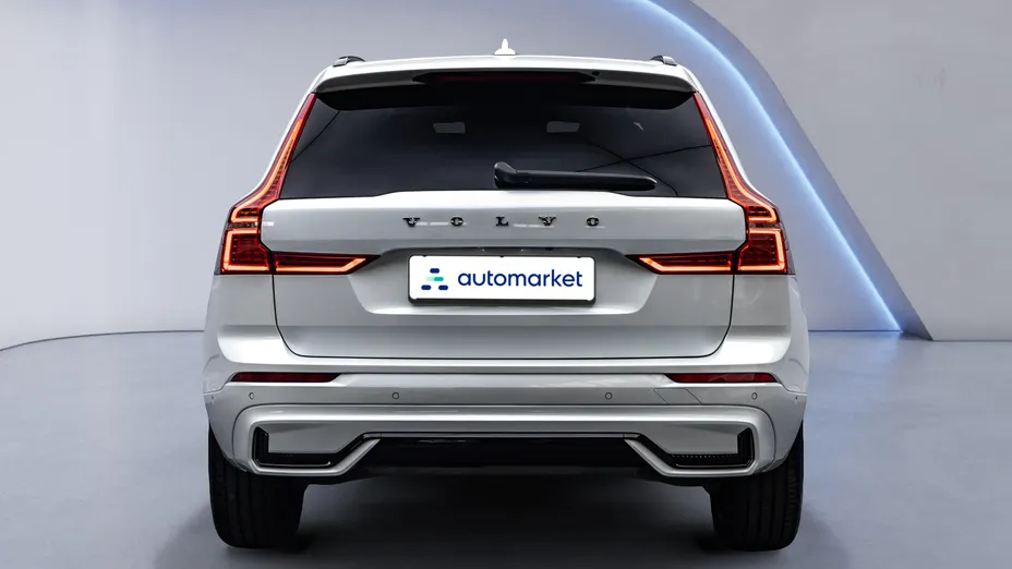 VOLVO XC60 XC60 B4 D AWD Plus Dark aut
