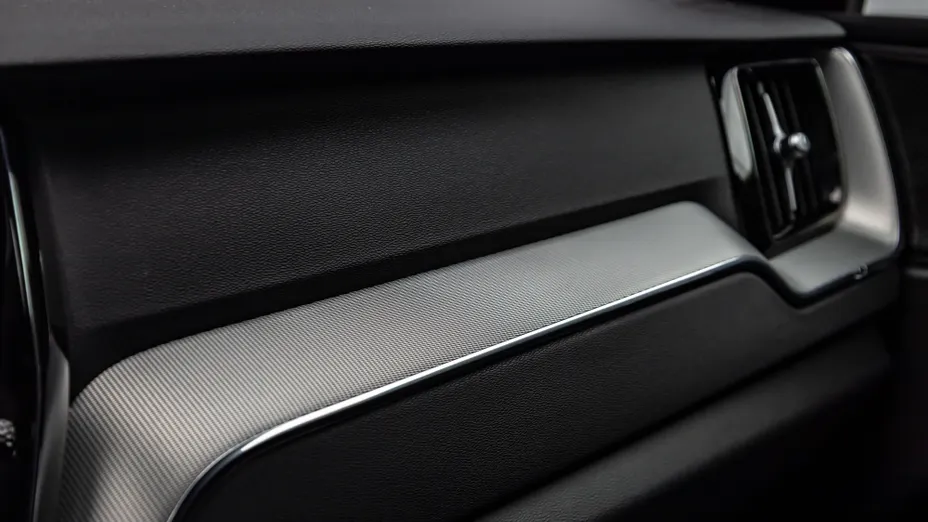 VOLVO XC60 XC60 B4 D AWD Plus Dark aut