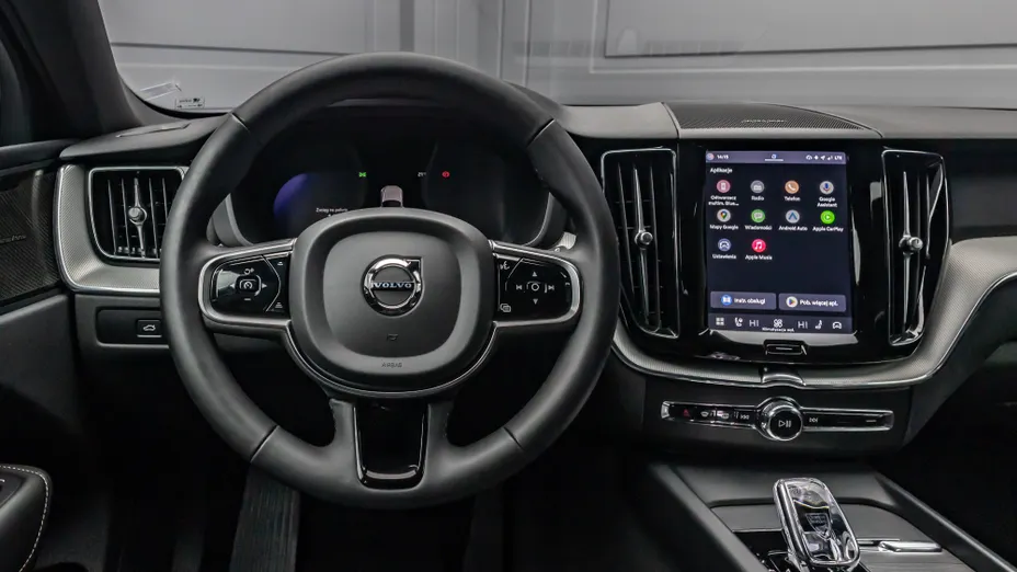 VOLVO XC60 XC60 B4 D AWD Plus Dark aut