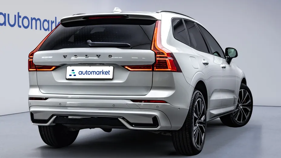 VOLVO XC60 XC60 B4 D AWD Plus Dark aut