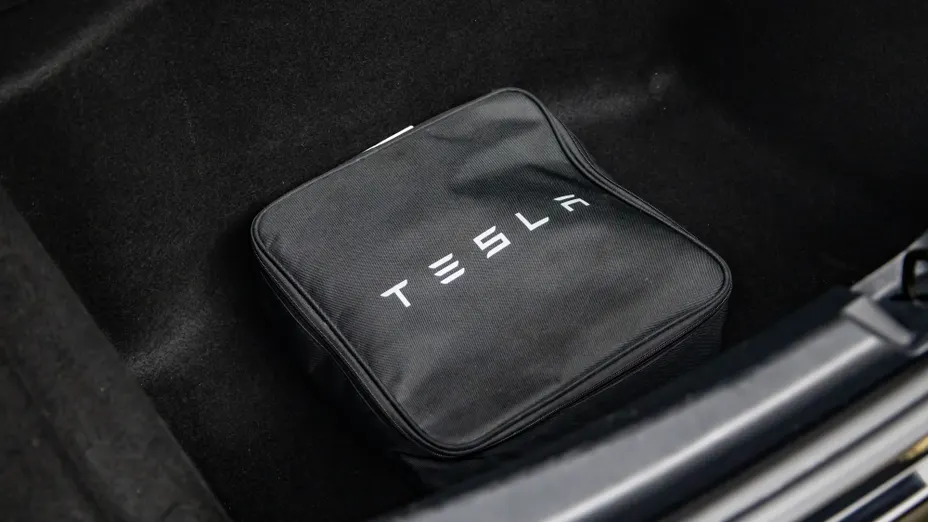 TESLA Model 3 3 Performance AWD