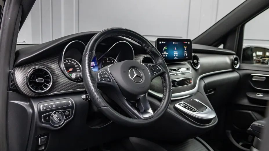 MERCEDES-BENZ V Klasa V 300 d 4-Matic Avantgarde 9G-Tronic (długi)