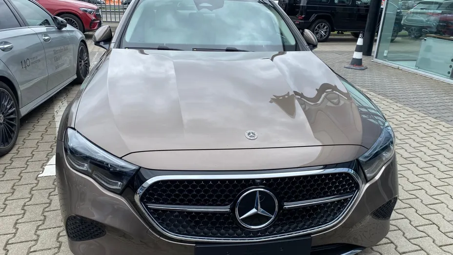 MERCEDES-BENZ E Klasa E 220 d mHEV Avantgarde 9G-Tronic