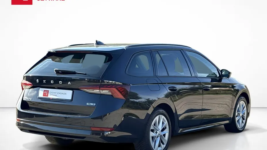 SKODA Octavia -