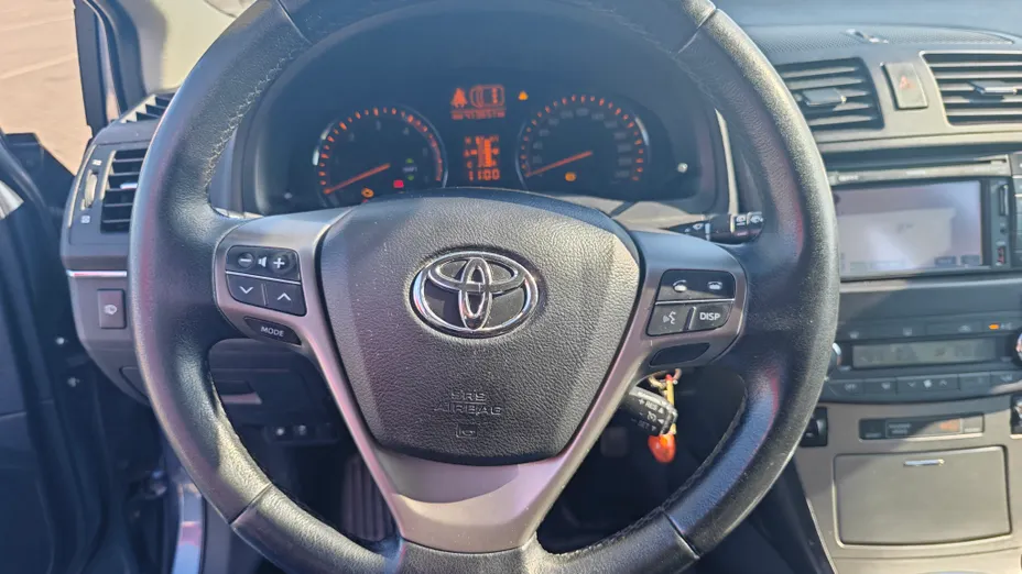 TOYOTA Avensis Avensis 2.0 D-4D Sol plus+NAVI