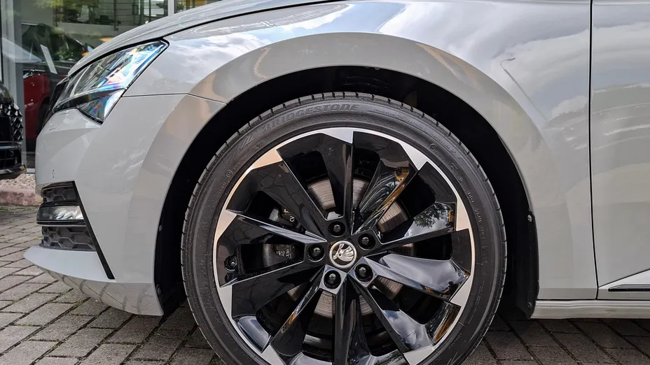 SKODA Superb Superb 2.0 TDI SCR 4x4 Sportline DSG
