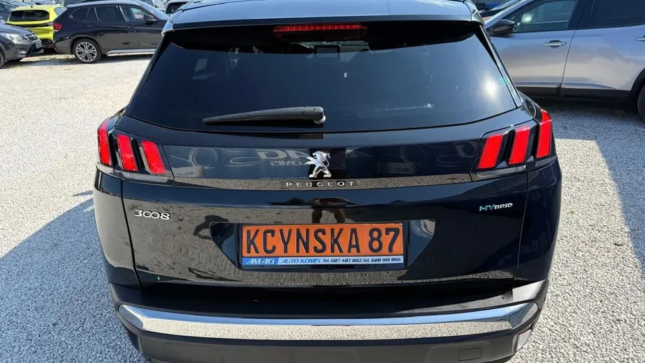 PEUGEOT 3008 -