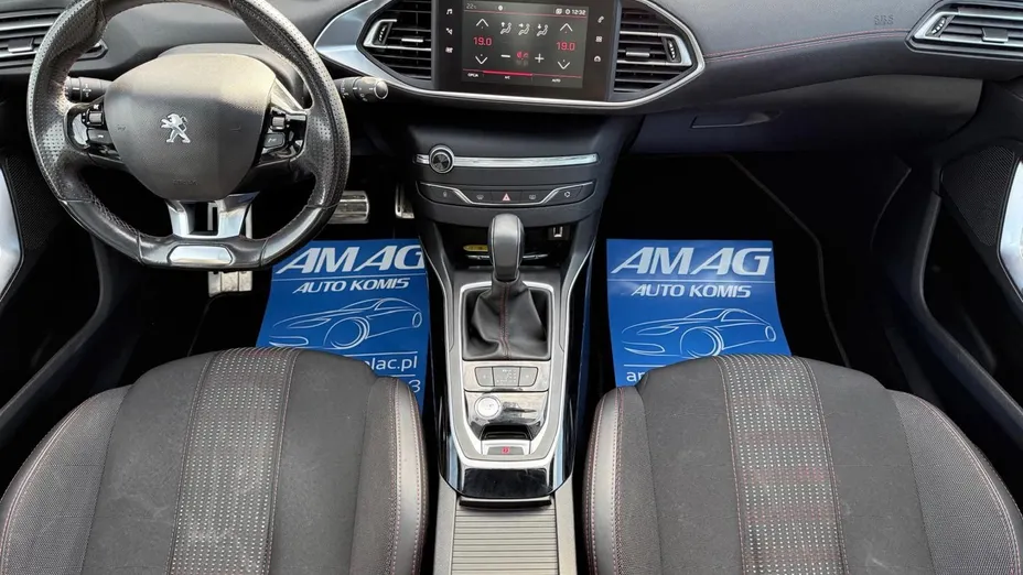 PEUGEOT 308 -