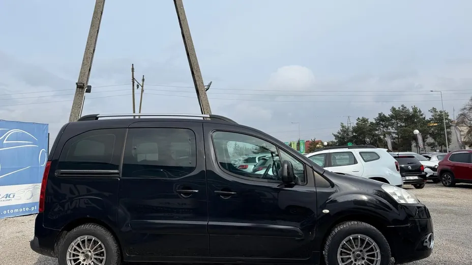 PEUGEOT Partner Van -