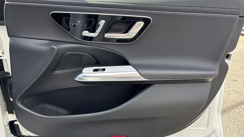 MERCEDES-BENZ E Klasa E 220 d mHEV 4-Matic AMG 9G-Tronic