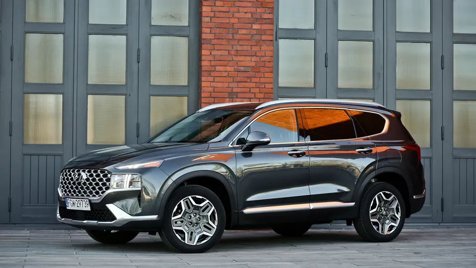 HYUNDAI Santa Fe Santa Fe 1.6 T-GDI HEV Platinum 4WD aut