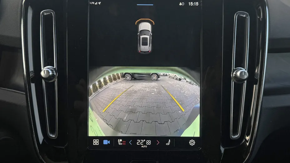 VOLVO XC40 XC40 82kWh P8 Recharge AWD Plus aut