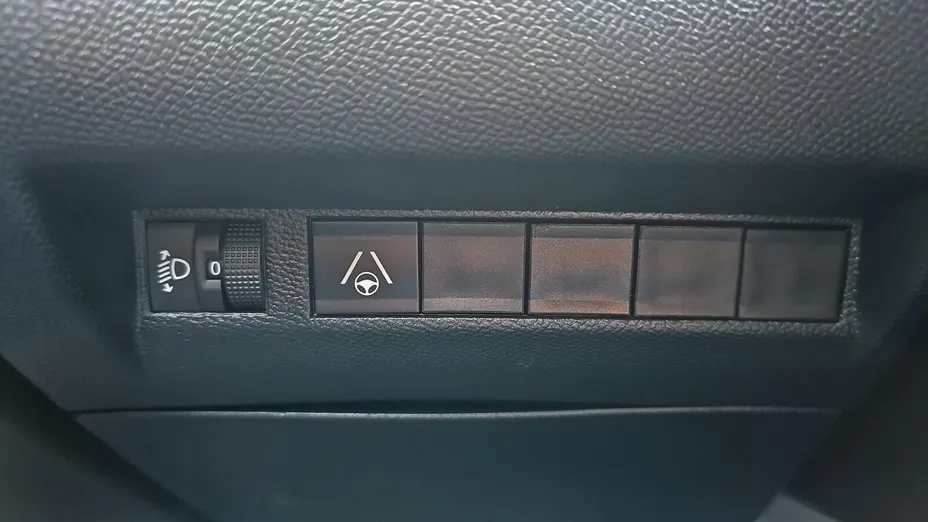 PEUGEOT 2008 2008 PureTech 130 Allure S&S EAT8