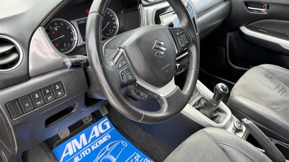 SUZUKI Vitara -