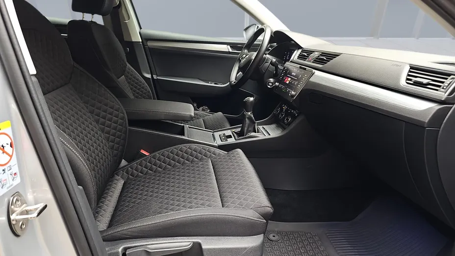 SKODA Superb Superb 2.0 TDI SCR Ambition
