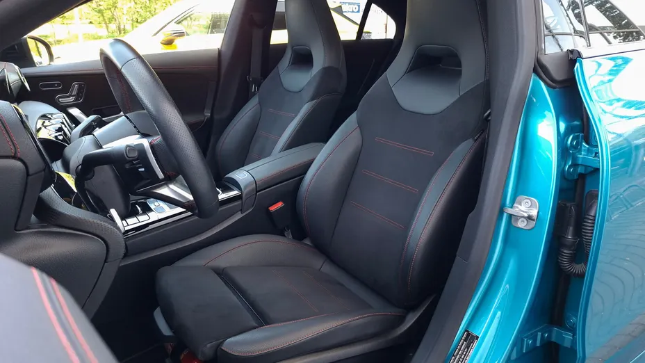 MERCEDES-BENZ CLA CLA 220 mHEV 4-Matic AMG Line 8G-DCT