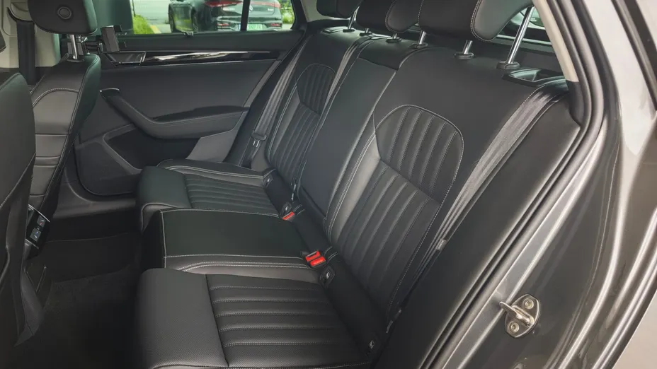 SKODA Superb Superb 2.0 TDI SCR 4x4 L&K DSG