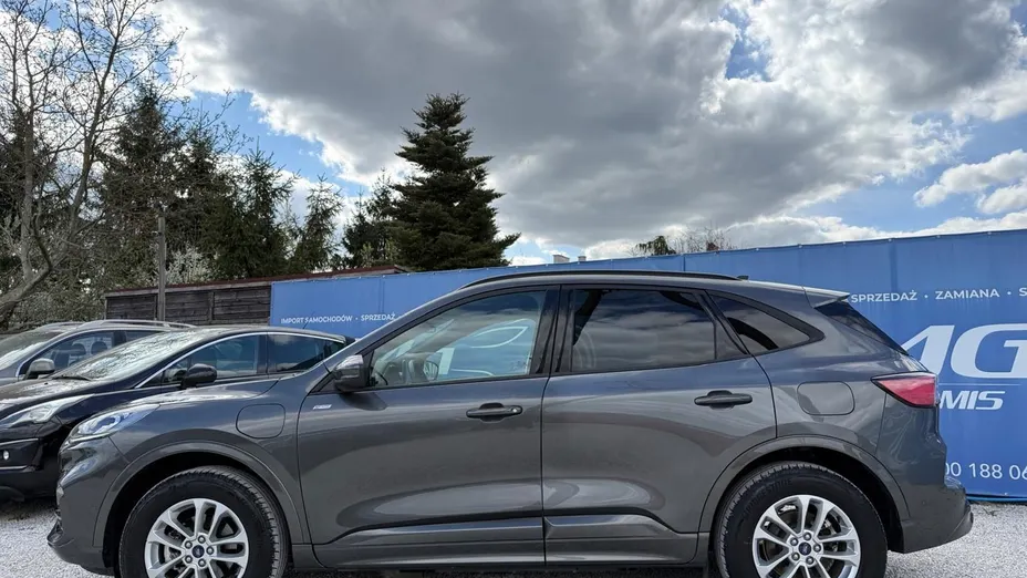 FORD Kuga -