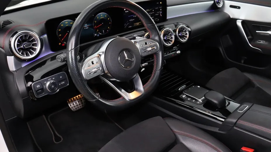 MERCEDES-BENZ CLA CLA 200