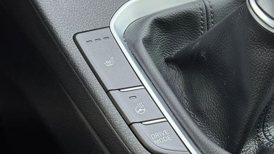 HYUNDAI i30 i30 1.0 T-GDI Smart