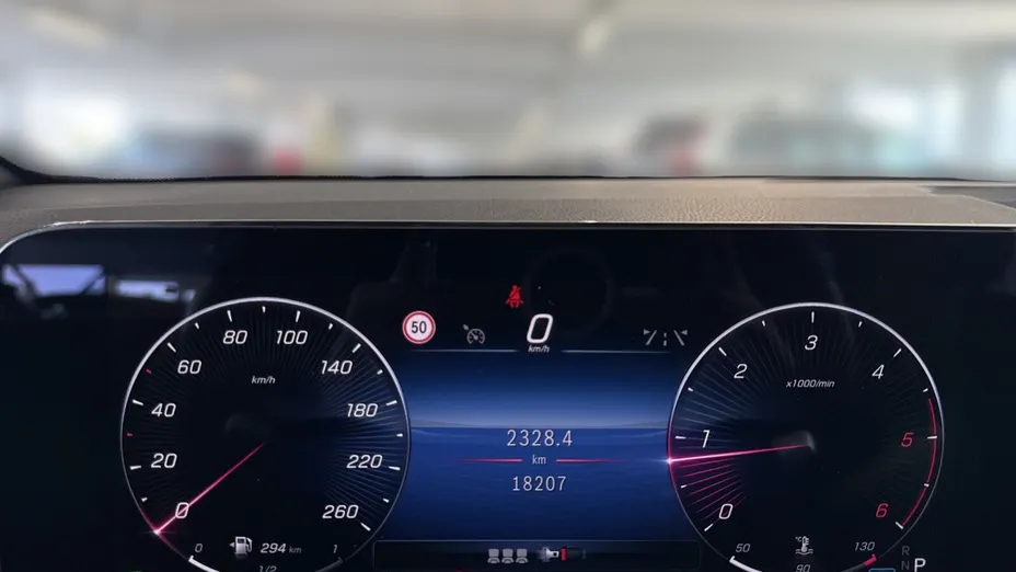MERCEDES-BENZ GLB GLB 200 d 4-Matic AMG Line 8G-DCT