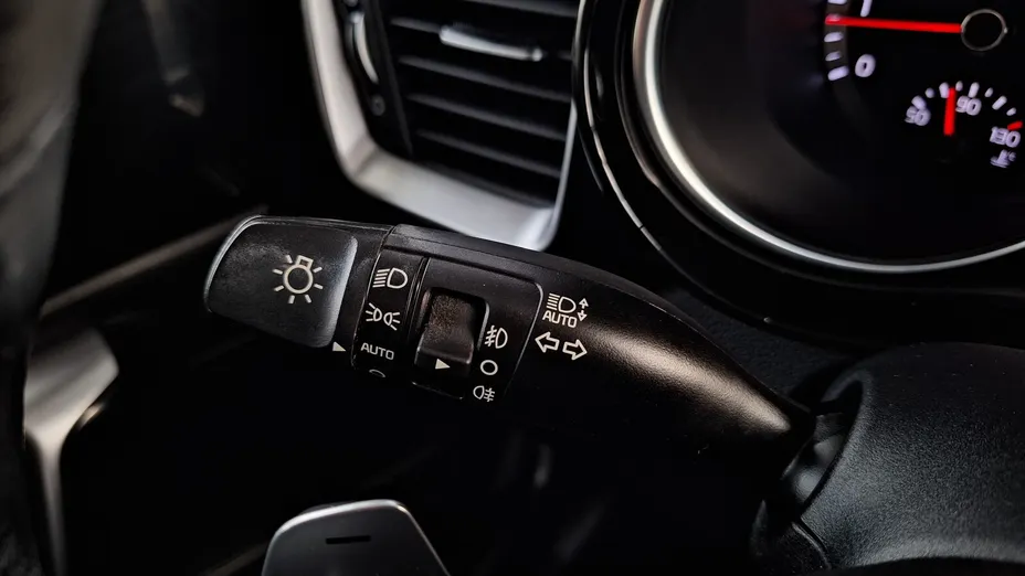 KIA Cee'd Ceed 1.4 T-GDI L Business Line DCT