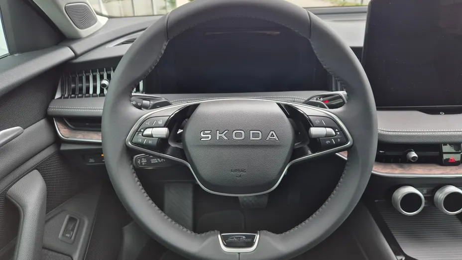 SKODA Superb Superb 2.0 TDI SCR 4x4 L&K DSG Nowy