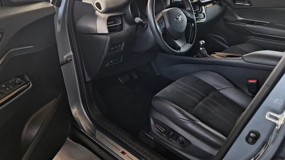 TOYOTA C-HR C-HR 2.0 Hybrid GR Sport