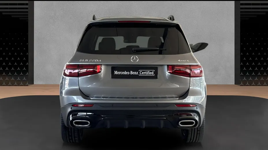 MERCEDES-BENZ GLB GLB 220 d 4-Matic AMG Line 8G-DCT