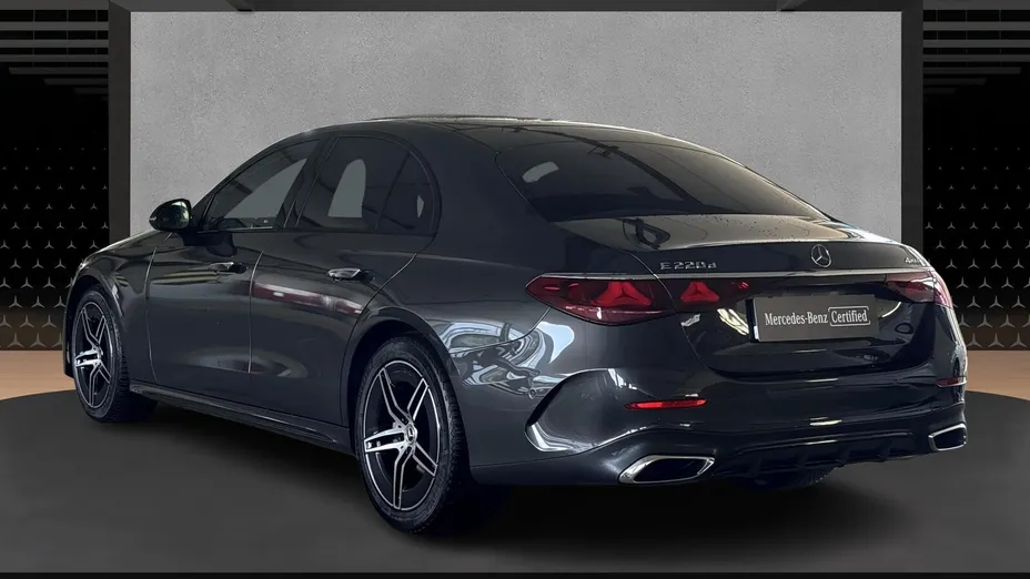MERCEDES-BENZ E Klasa E 220 d mHEV 4-Matic AMG 9G-Tronic