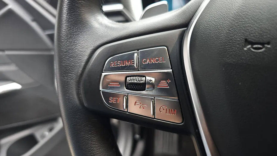 BMW Seria 3 330i xDrive aut