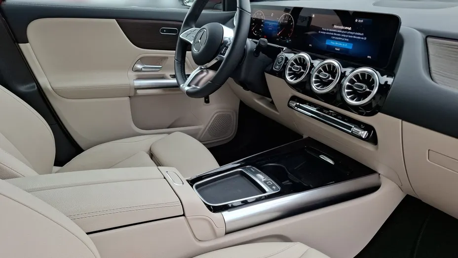 MERCEDES-BENZ GLA GLA 200 mHEV Progressive 7G-DCT
