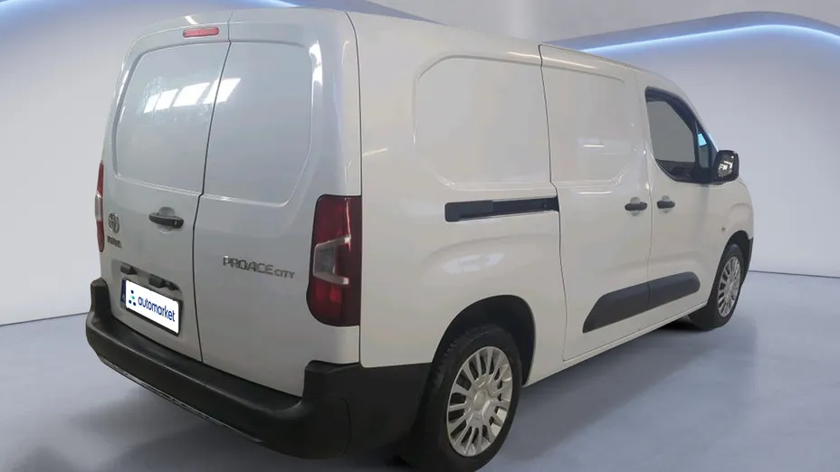 TOYOTA Proace City Proace City 1.5 D-4D Long 2,4t Comfort