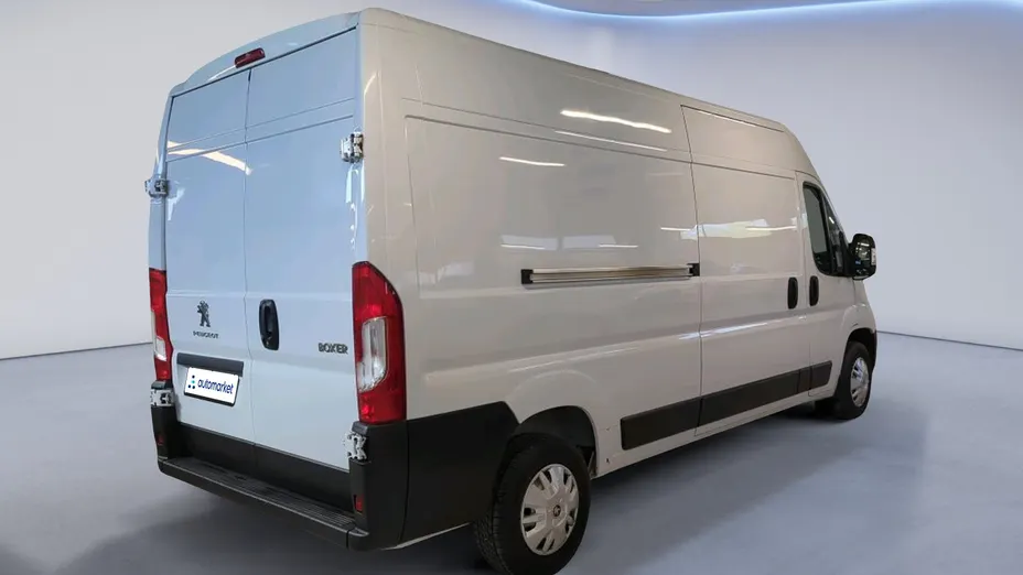 PEUGEOT Boxer Boxer 335 BlueHDi L3H2 Premium