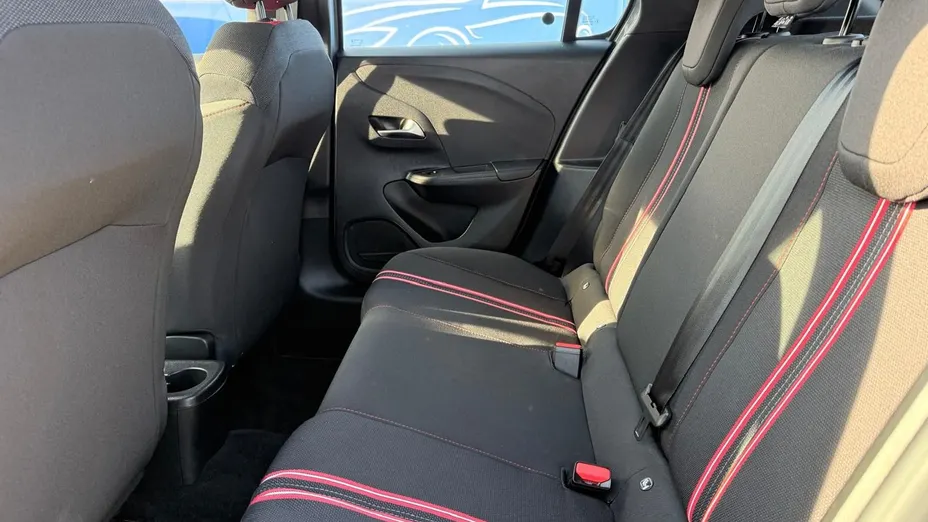 OPEL Corsa -