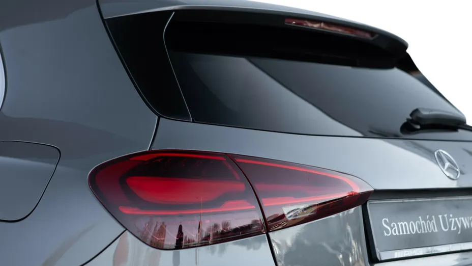 MERCEDES-BENZ A Klasa A 200 AMG Line 7G-DCT