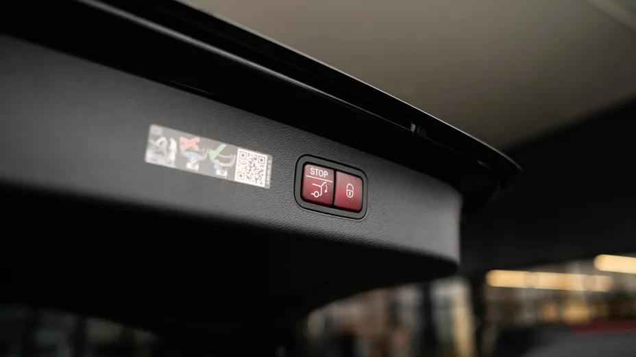 MERCEDES-BENZ E Klasa E 220 d mHEV 4-Matic AMG 9G-Tronic