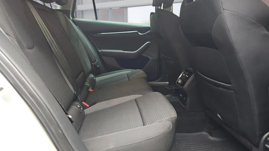 SKODA Octavia Octavia 2.0 TDI Ambition DSG