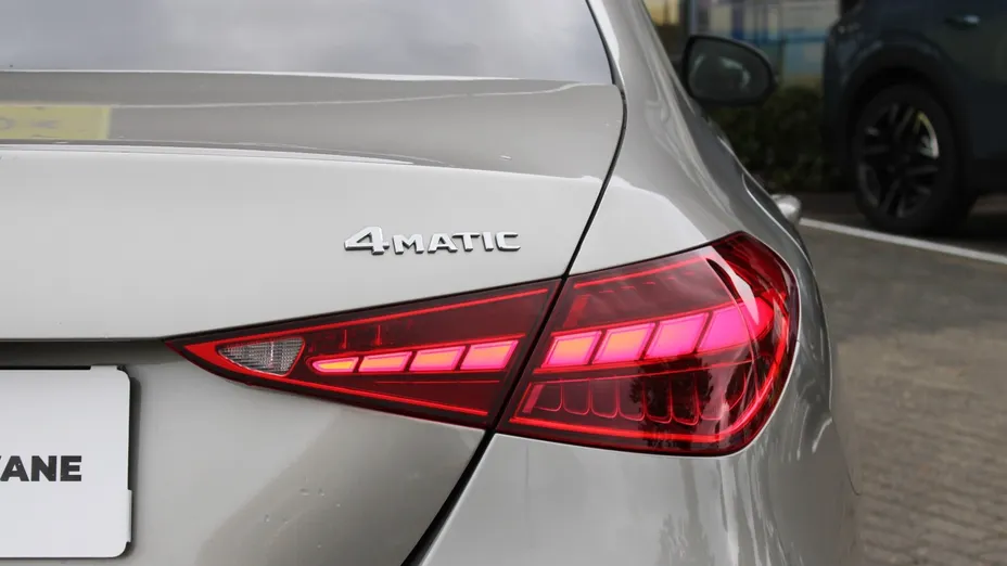 MERCEDES-BENZ C Klasa C 300 mHEV 4-Matic Avantgarde