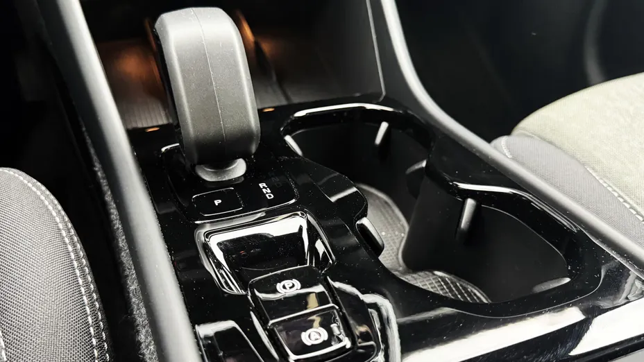 VOLVO XC40 XC40 B4 Plus Black Edition aut