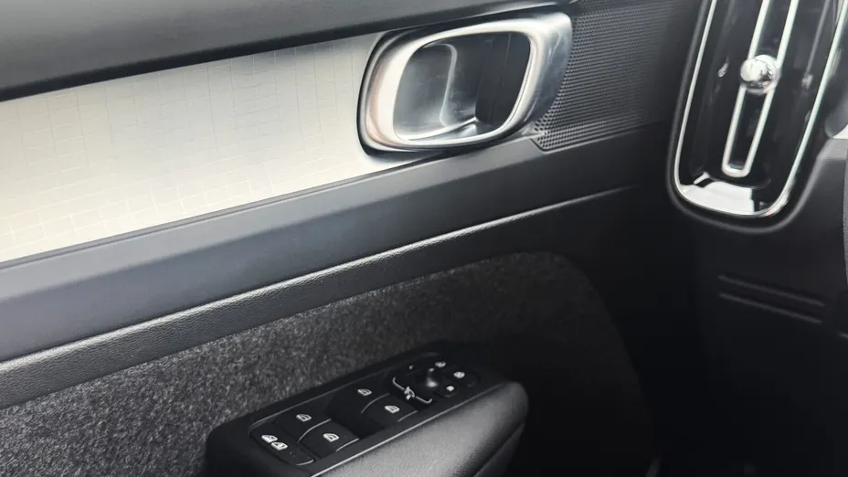 VOLVO XC40 XC40 B3 Core aut