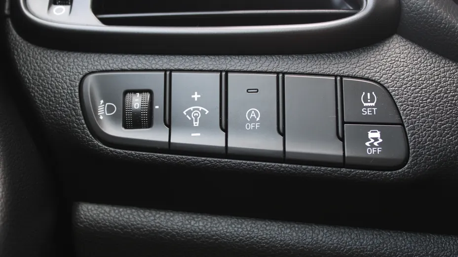 HYUNDAI i30 i30 1.5 T-GDI 48V Smart DCT