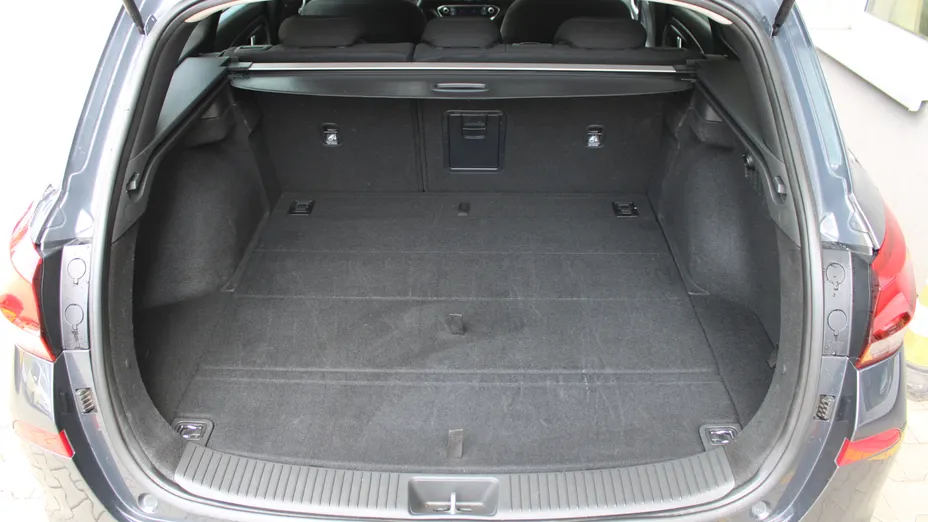 HYUNDAI i30 i30 1.5 T-GDI 48V Smart DCT