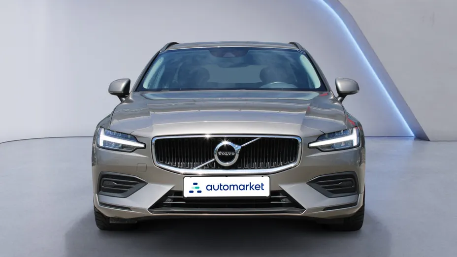 VOLVO V60 V60 B4 D Momentum Core aut